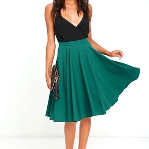 Lulus - Green skirt